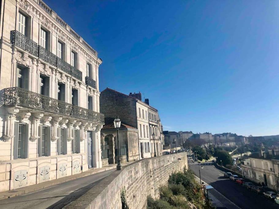 L' Appartement Du Midi - Hyper Centre Cathedrale Angoulême Esterno foto